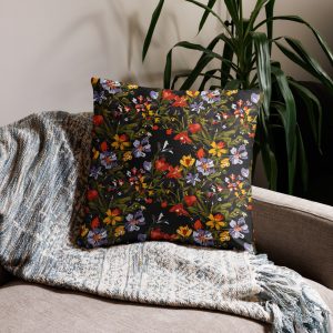 Cojín negro estampado